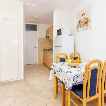 - Comfort One Bedroom C2 아파트