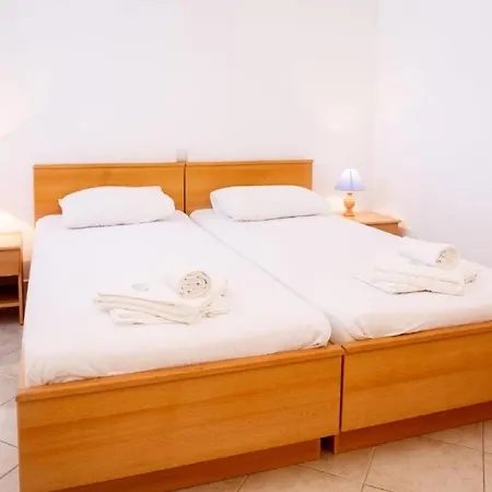 - Comfort One Bedroom C2 아파트
