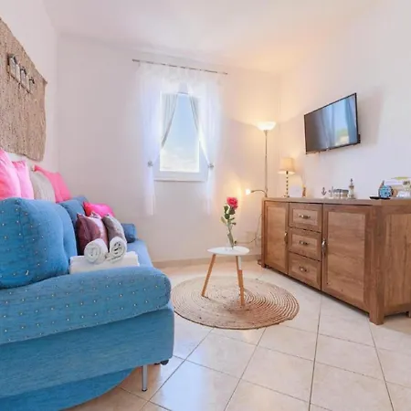 - Comfort One Bedroom C2 아파트 *