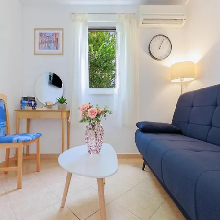 아파트 - Comfort One Bedroom C2 룸바르다
